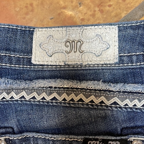 Miss Me Signature Boot Jeans - Picture 7 of 13